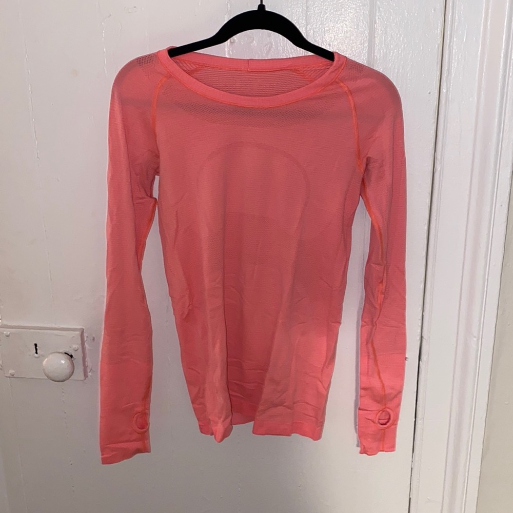 Orange/pink long sleeve Lululemon top SISE 6
